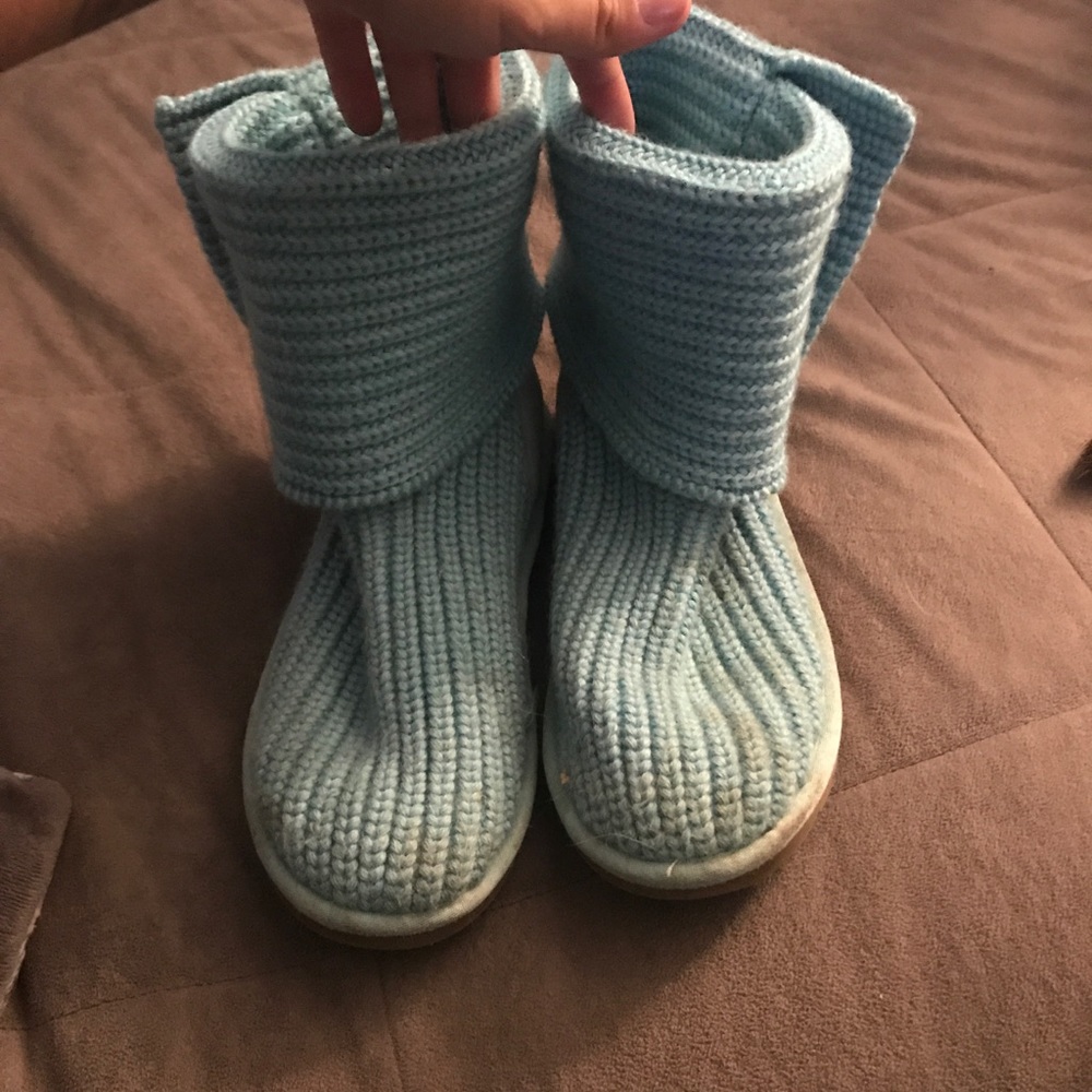 Baby blue kids uggs